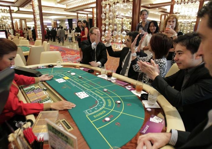 who owns world resorts casino