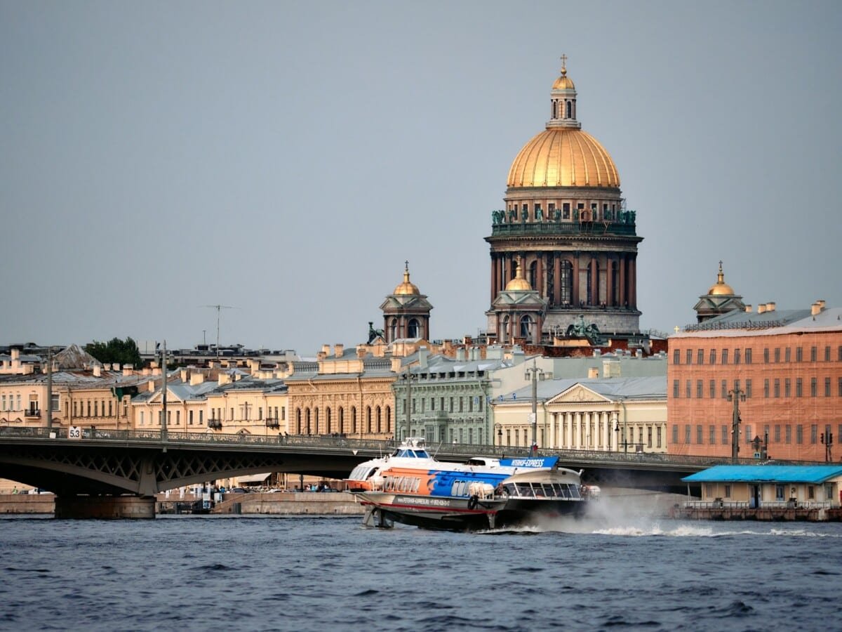 Russian-FSB-Confiscates-‘Bags-of-Cash-in-Raid-on-Online-Casino-Payment-Platform.jpg