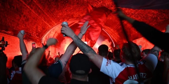 “Starting from a clear truth” - bet365 talks 2026/27 Premier League marketing campaign 4 Arsenal fans celebrate their 2025/26 Premier League victory